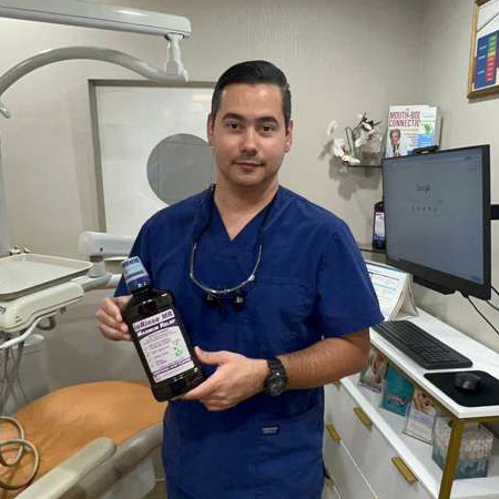 dental hygienist Yan Carlos Marin Sanchez