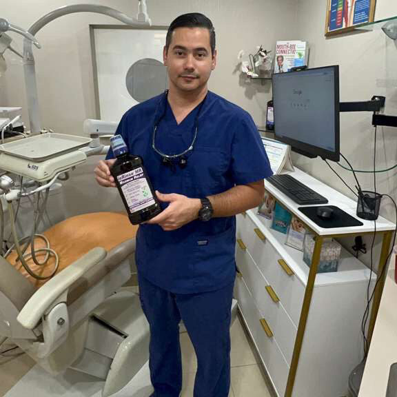 Yan Carlos Marin Sanchez – Dental Hygienist